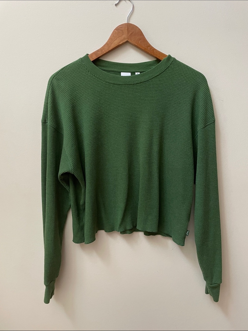 Aritzia TNA Waffle Crew Boxy Long Sleeve Green Waffle-Knit Cropped Crewneck